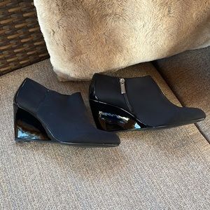 Bandolino black booties Size 8- never have been worn. No box -heel 3 1/4